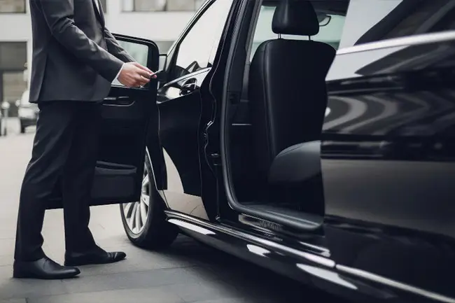 Luxury chauffeur service and executive black car transportation in South Bay Los Angeles