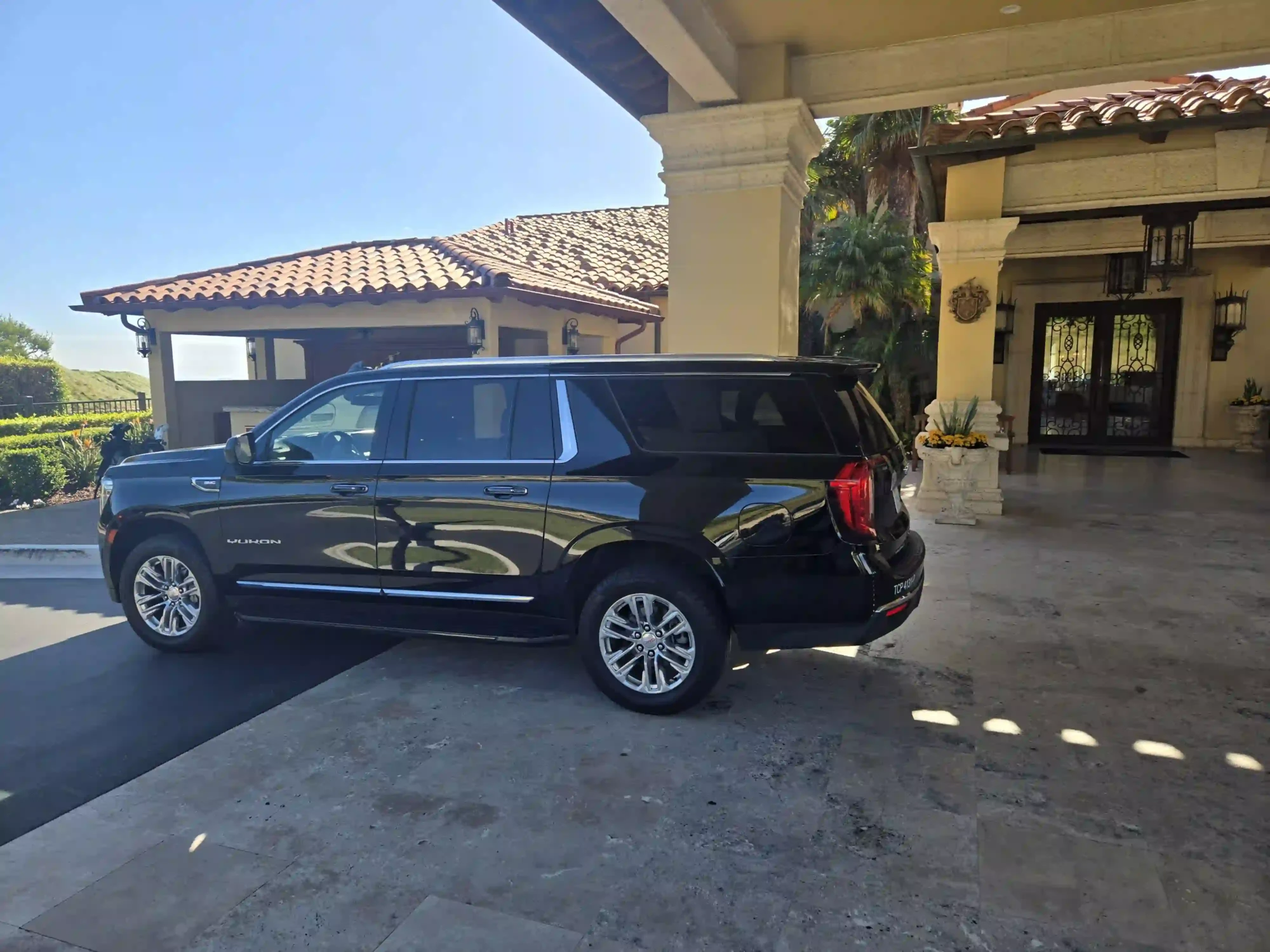 Point-to-Point Transportation Palos Verdes Peninsula - Luxury Black Car